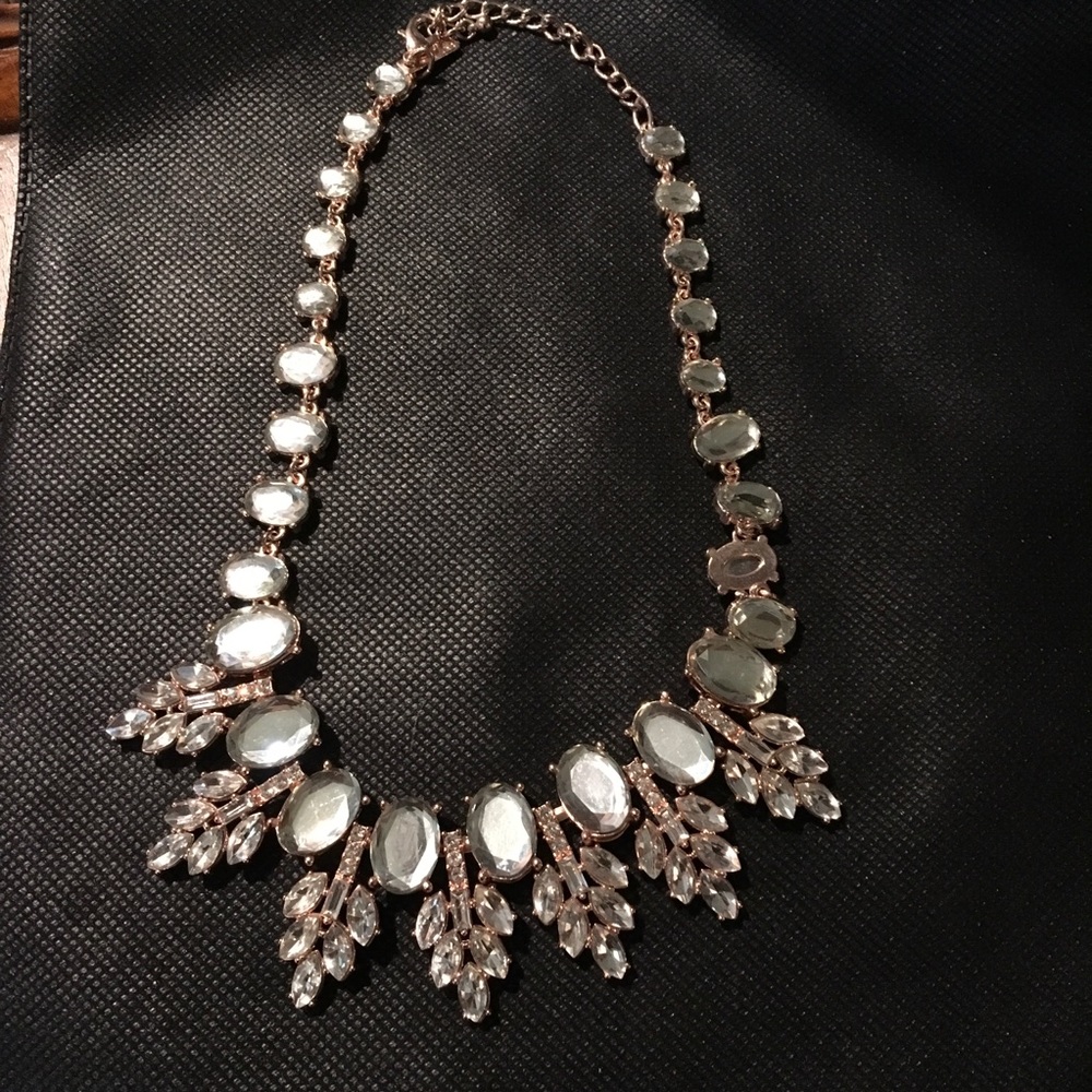 Glitzy Rhinestone Encrusted Statement Necklace - image 4